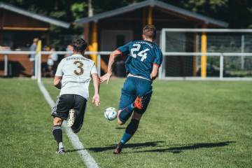 错失维尼休斯后，阿森纳锁定21岁意甲小将，盘带推进比巴尔科拉强（配图示意）